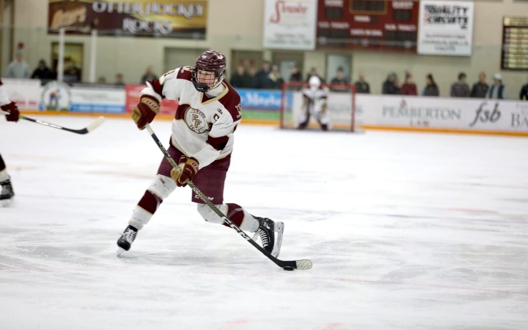 Clones sign defenseman Leighton Buckmeier