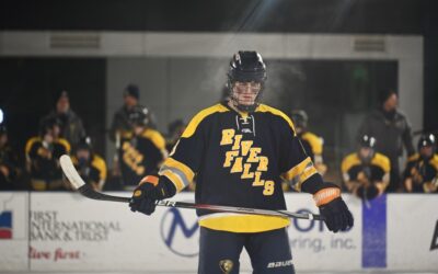 Clones sign Hunter Rappel