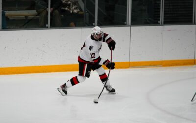 Clones sign SPASH forward