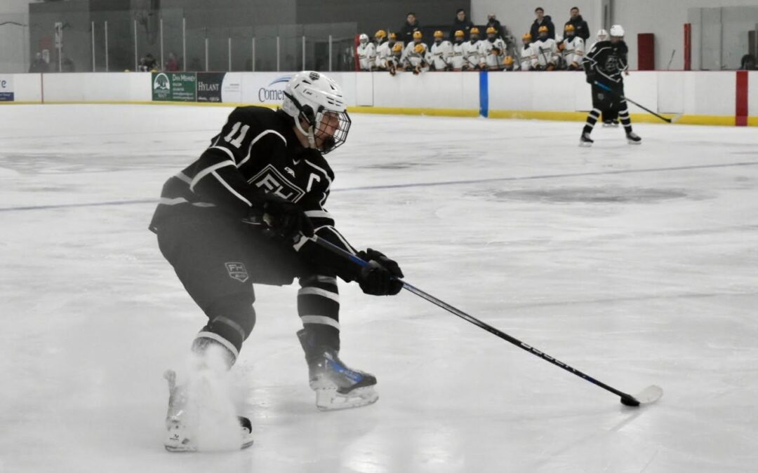 Clones sign forward Sean Hall from Michigan