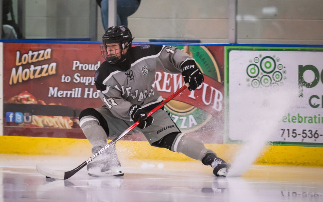 Clones sign forward Zach Pagel