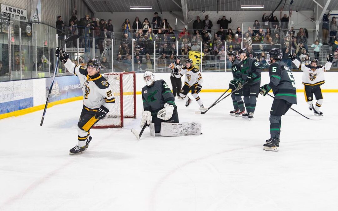 Clones clinch playoff spot on home ice