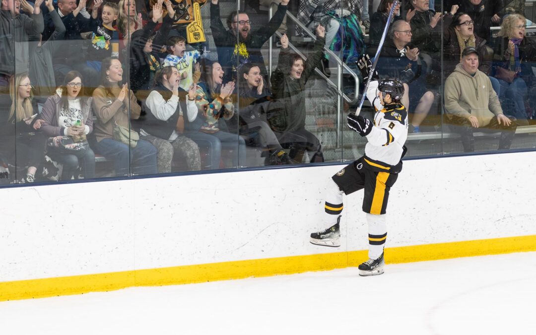 Clones sweep Peoria to close out regular season