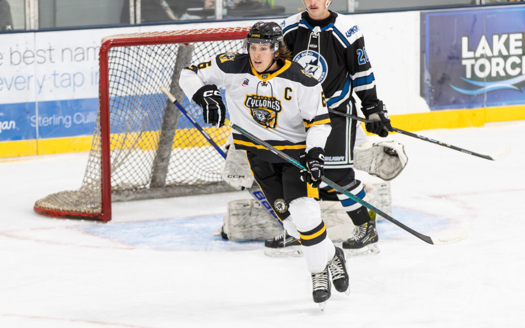 Defenseman Mario Savino makes college commitment